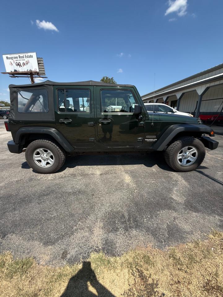 Jeep Wrangler photo 4