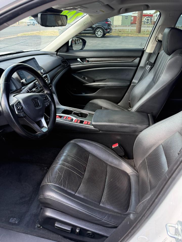 Honda Accord photo 6