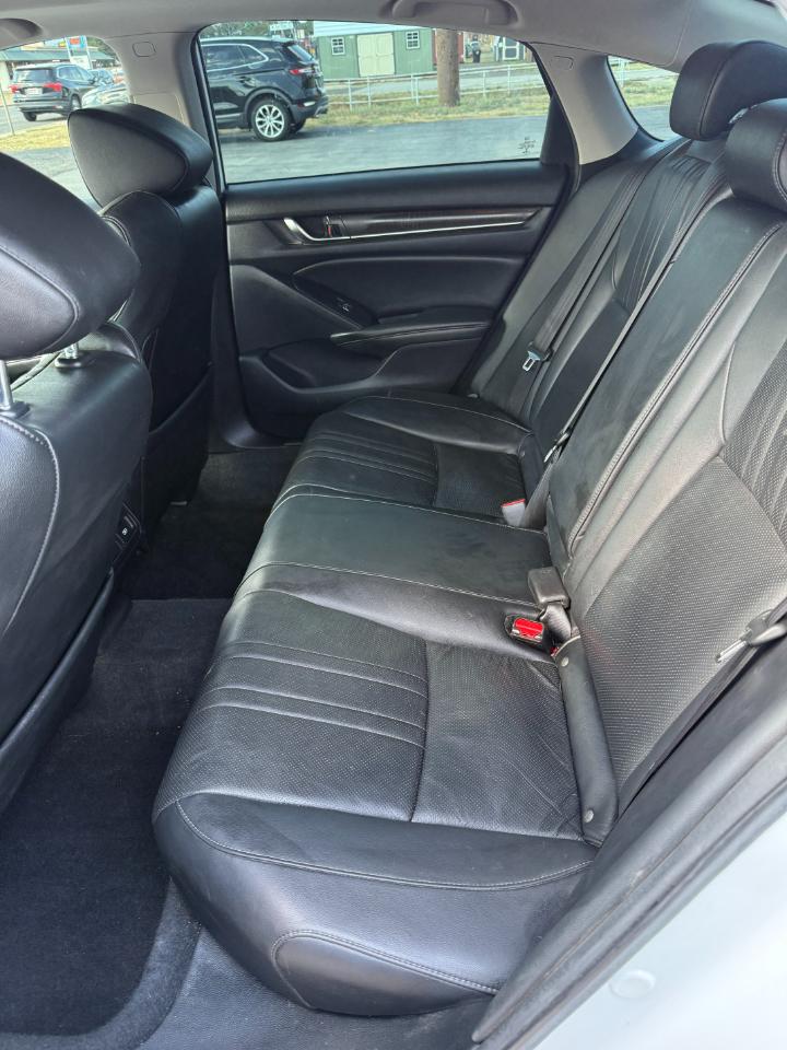 Honda Accord photo 7