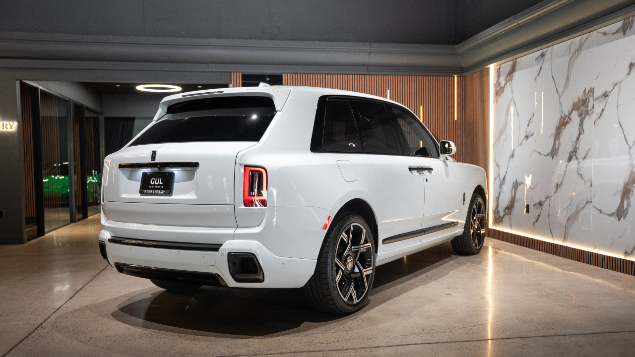 Rolls-Royce Cullinan  2025