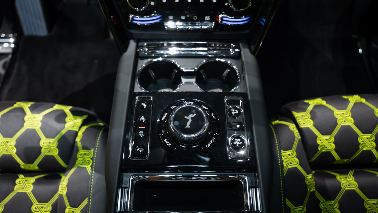 Rolls-Royce Cullinan  2025