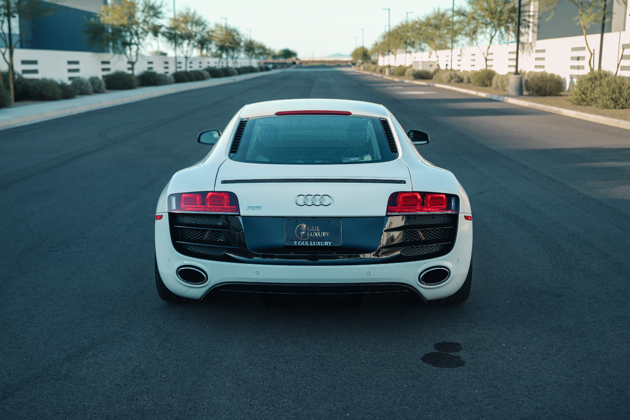 Audi R8  2010