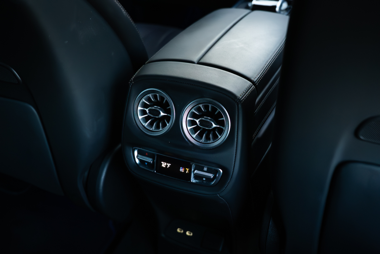 Mercedes-Benz G-Class  2024