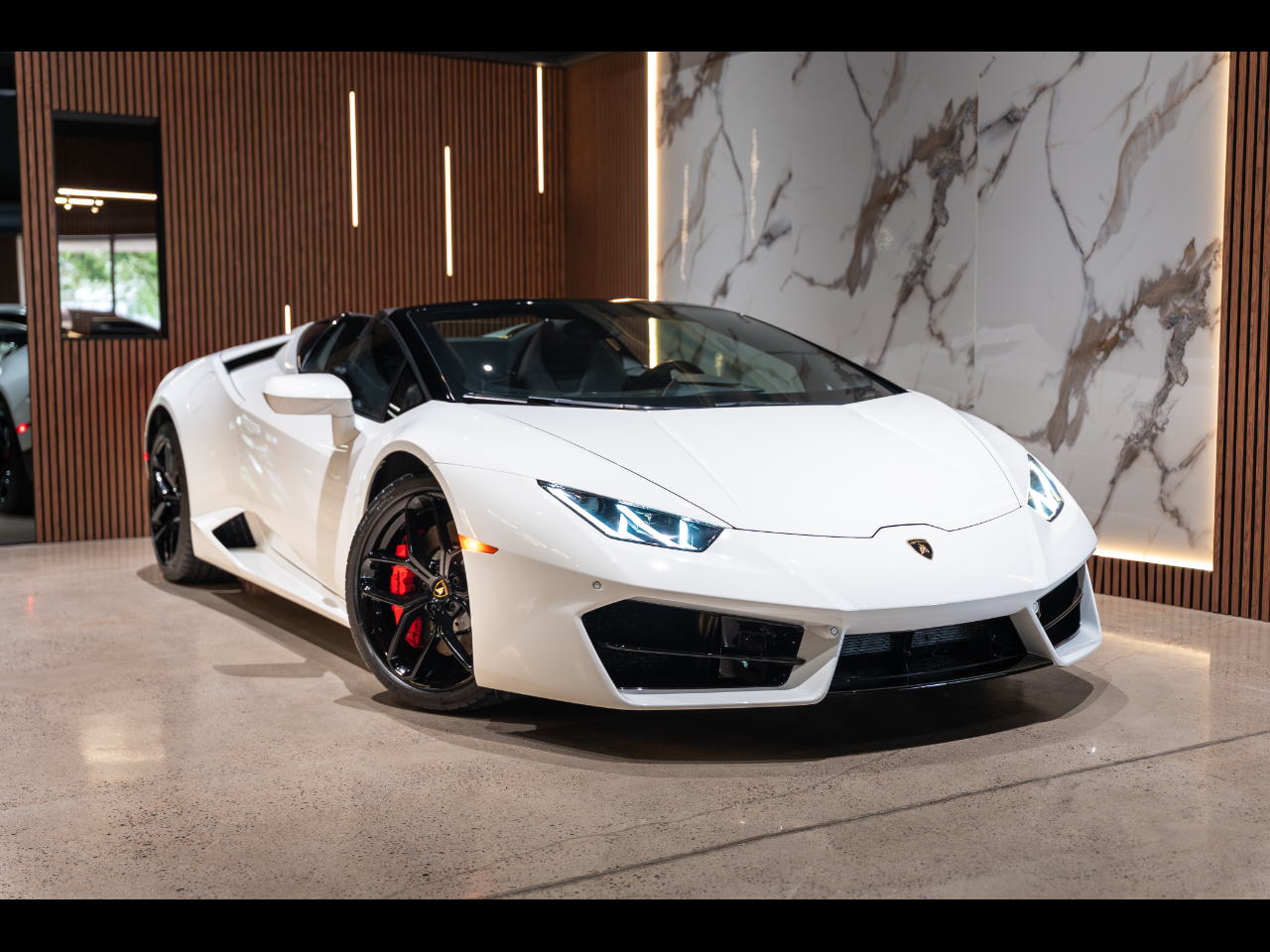 Lamborghini Huracan  2017