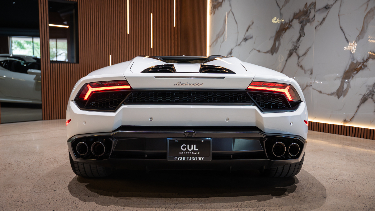 Lamborghini Huracan  2017
