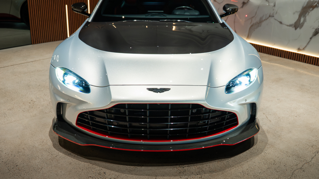 Aston Martin Vantage  2023