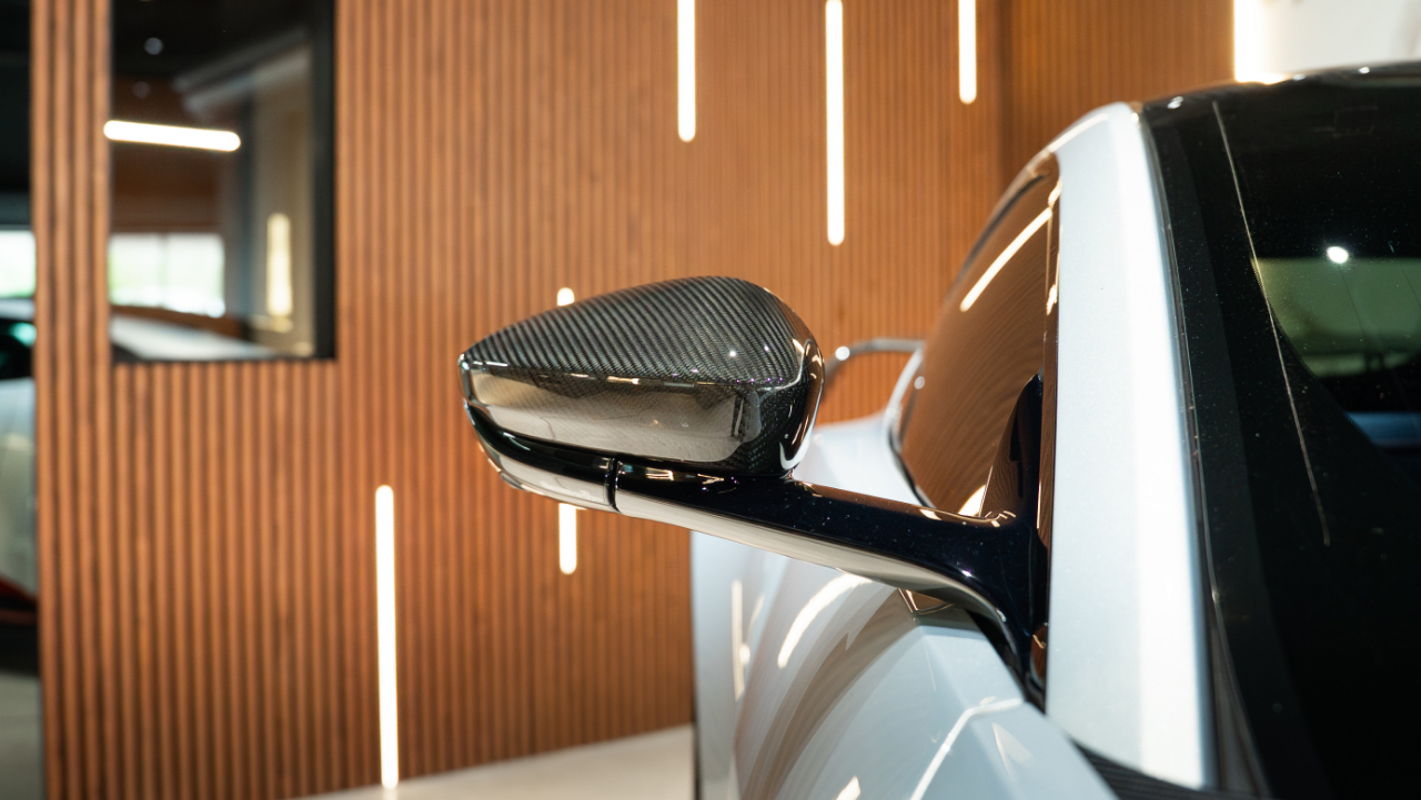 Aston Martin Vantage  2023
