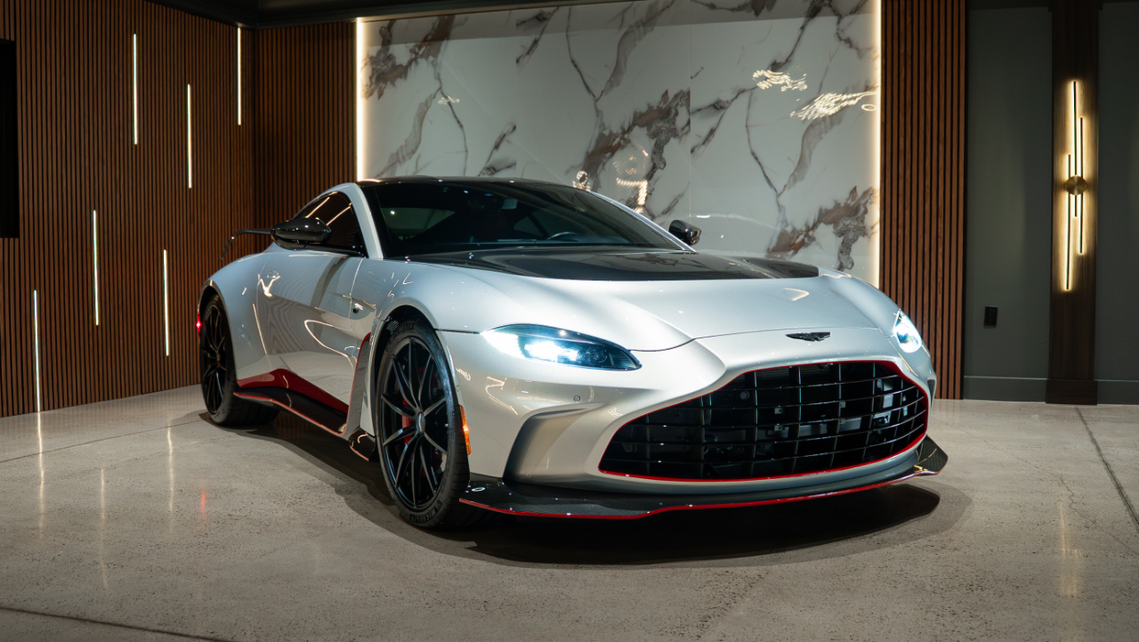 Aston Martin Vantage  2023