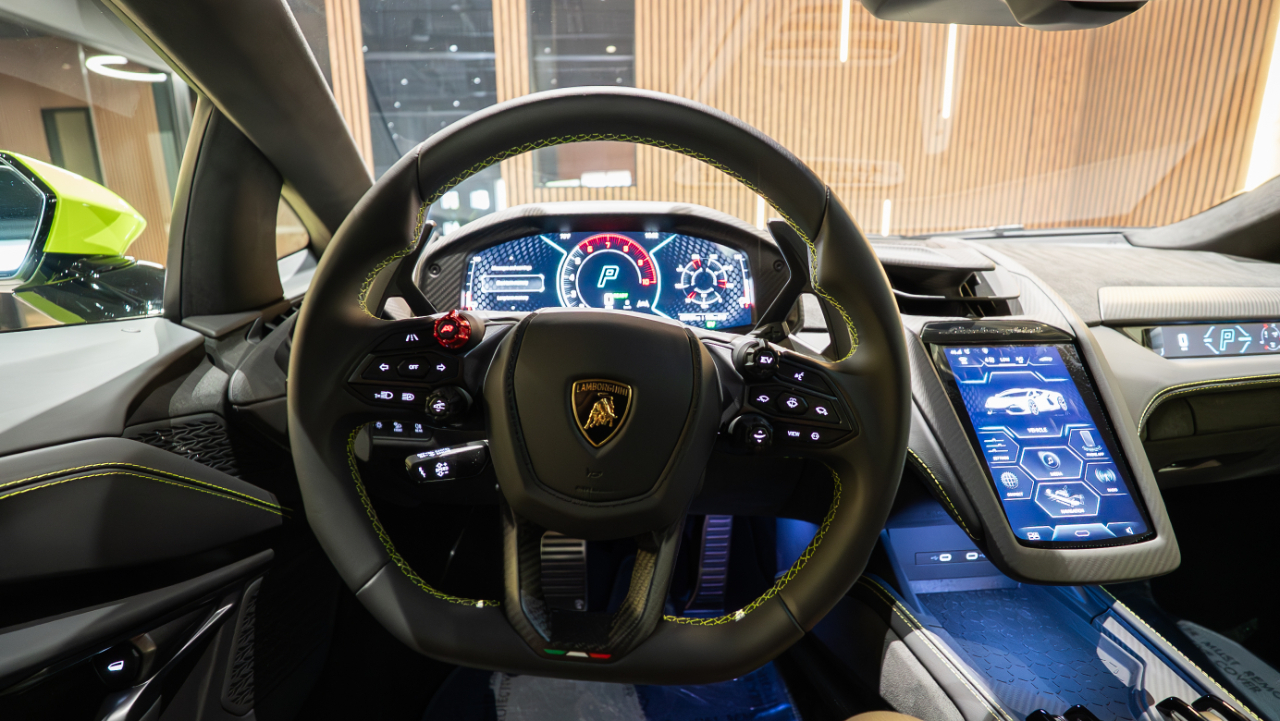 Lamborghini Revuelto Coupe 2025