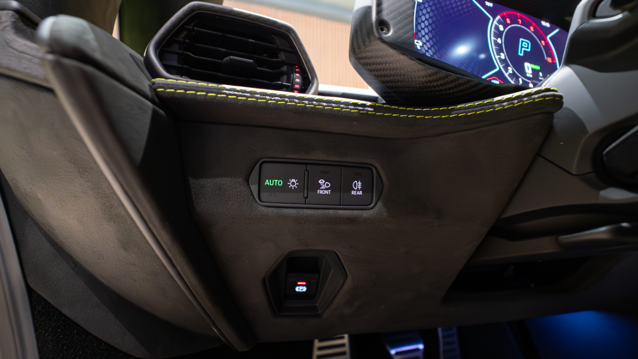 Lamborghini Revuelto Coupe 2025