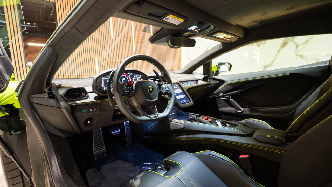 Lamborghini Revuelto Coupe 2025