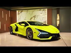 2025 Lamborghini Revuelto 