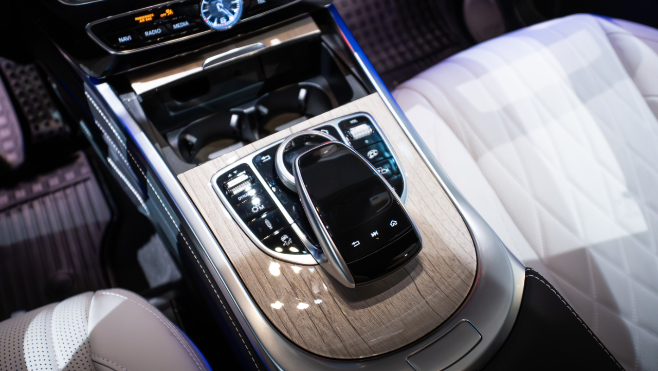 Mercedes-Benz G-Class  2024