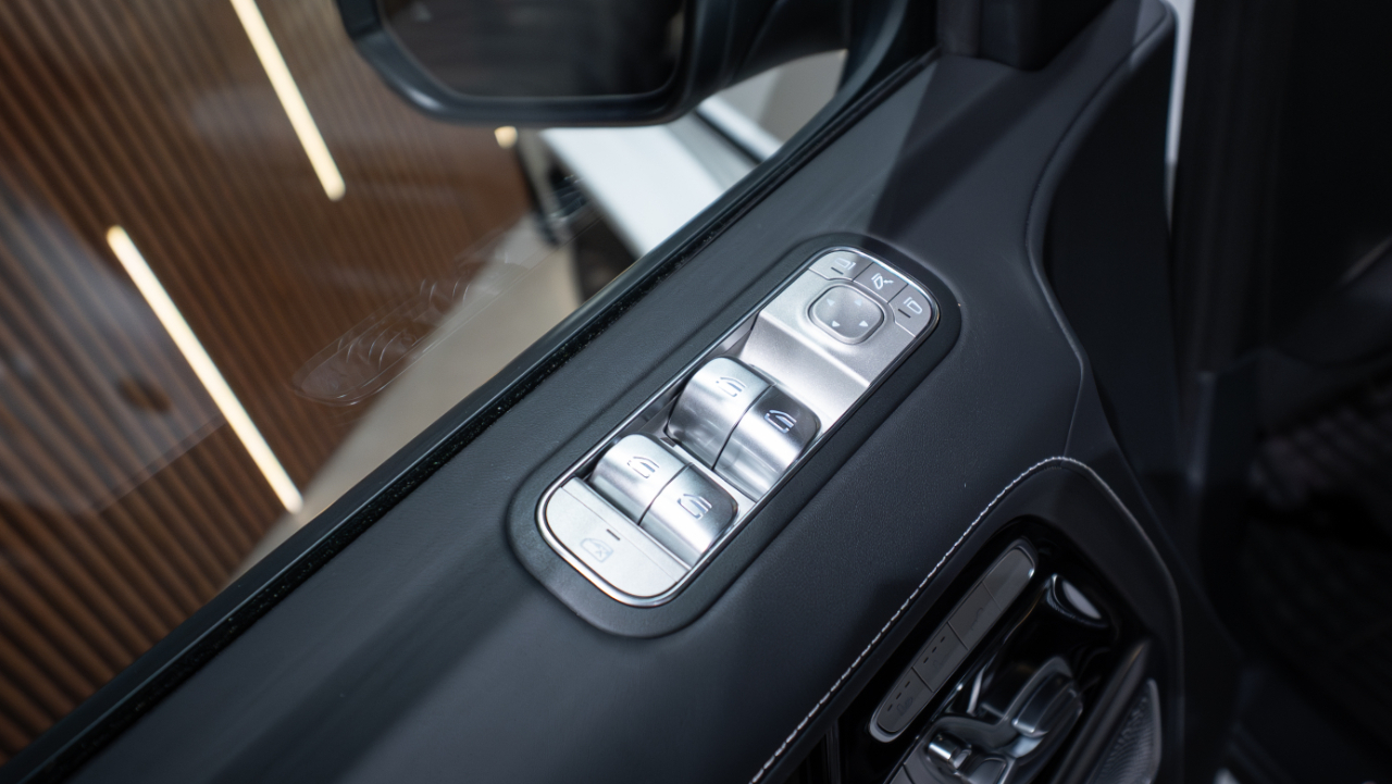 Mercedes-Benz G-Class  2024