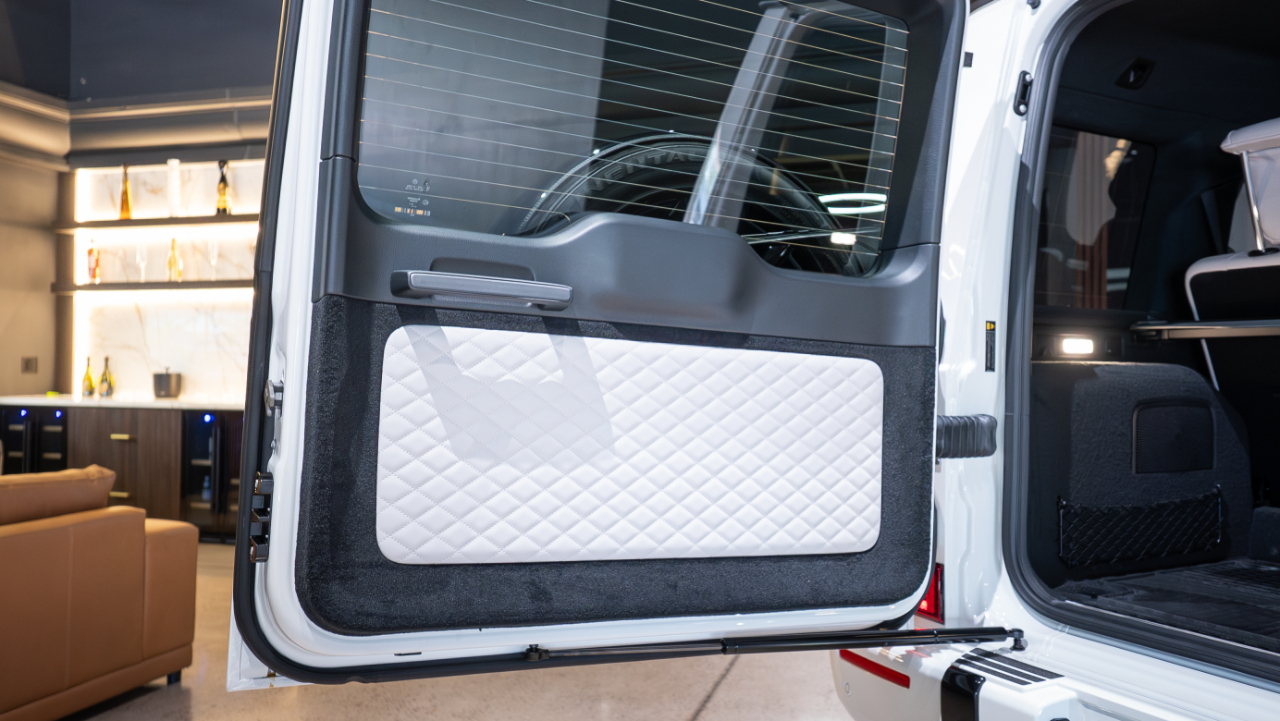 Mercedes-Benz G-Class  2024