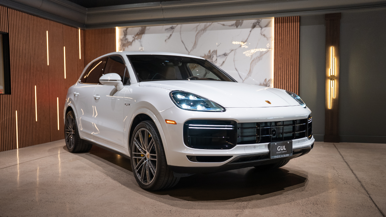 Porsche Cayenne E-Hybrid  2022