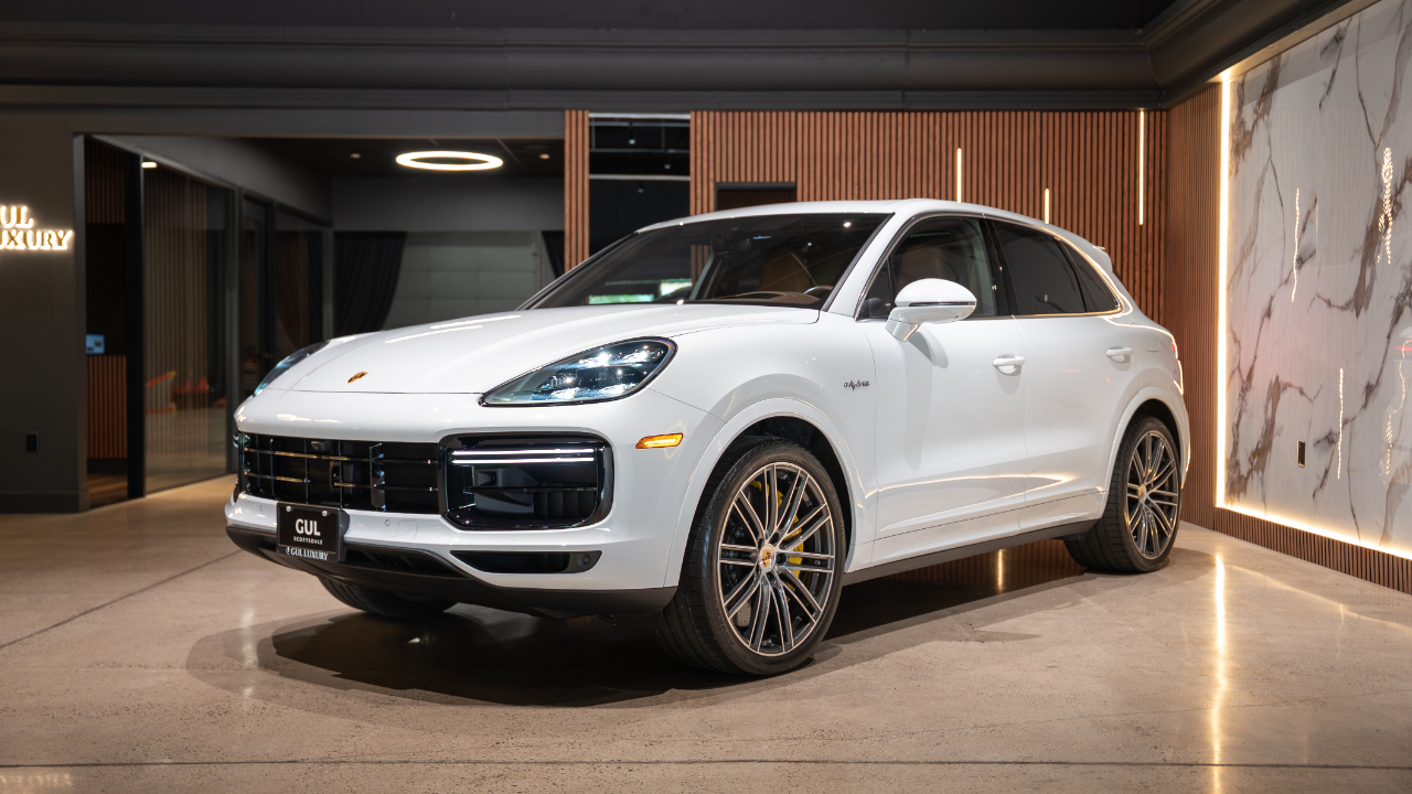 Porsche Cayenne E-Hybrid  2022