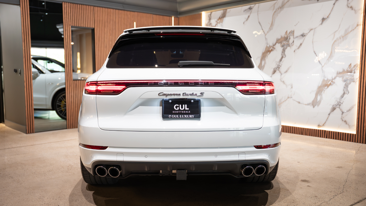 Porsche Cayenne E-Hybrid  2022