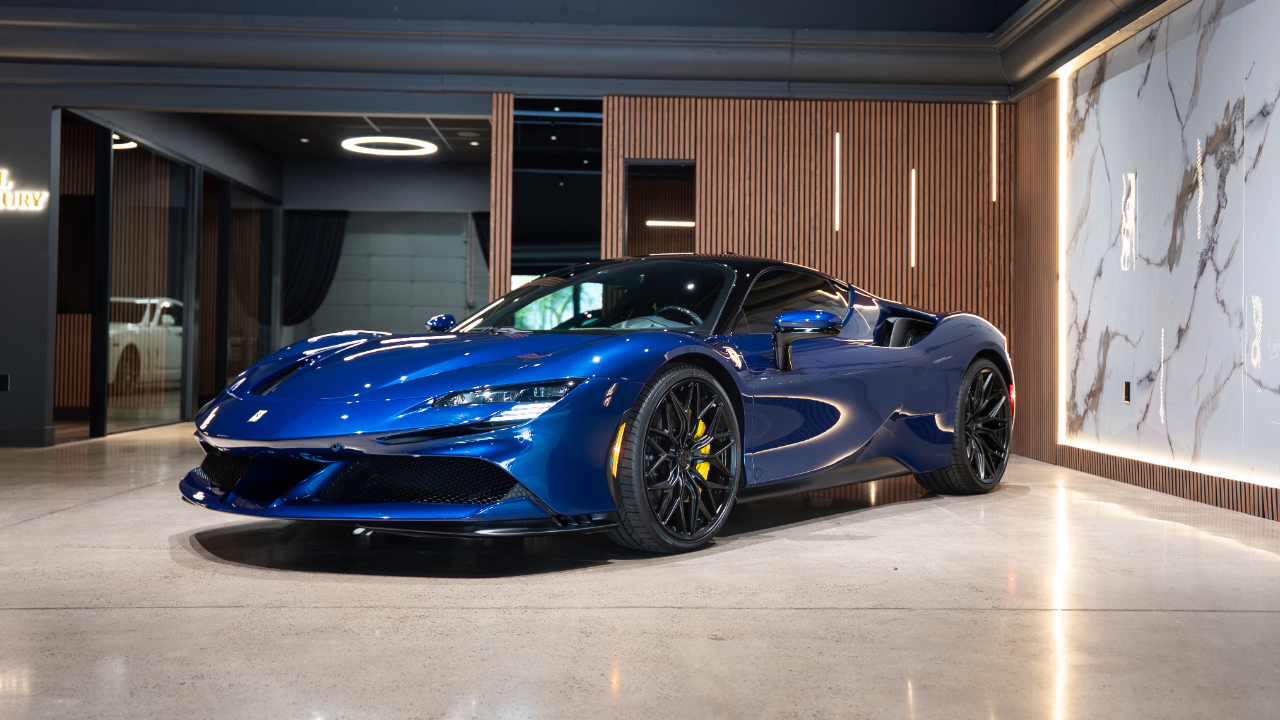Ferrari SF90 Stradale Coupe 2023