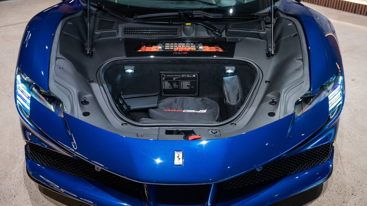 Ferrari SF90 Stradale Coupe 2023