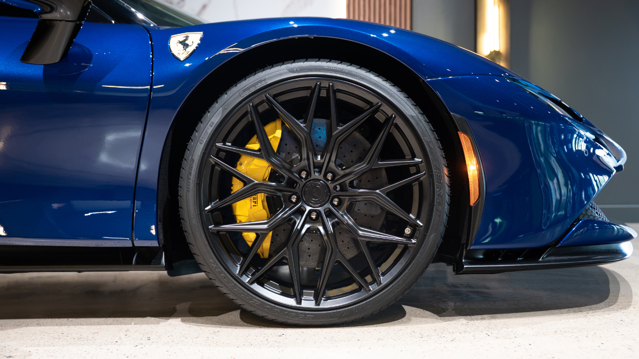 Ferrari SF90 Stradale Coupe 2023
