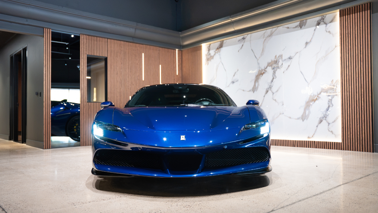 Ferrari SF90 Stradale Coupe 2023