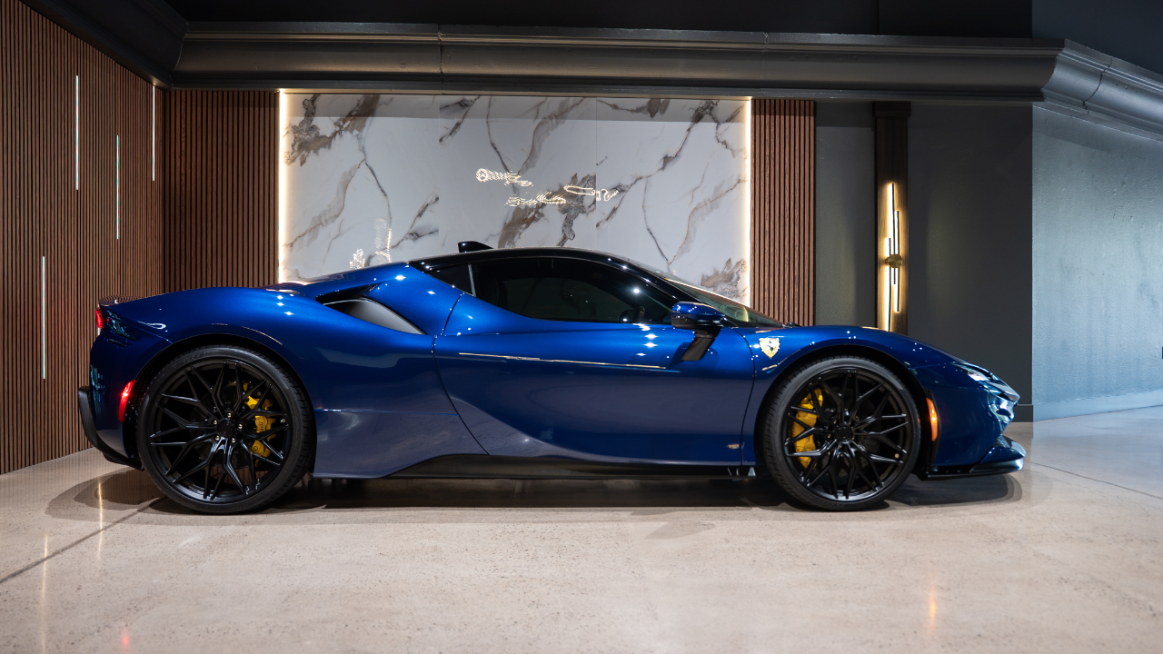 Ferrari SF90 Stradale Coupe 2023