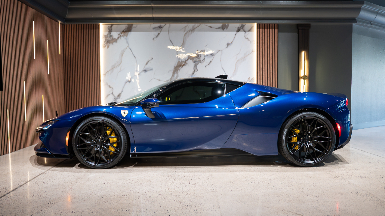 Ferrari SF90 Stradale Coupe 2023