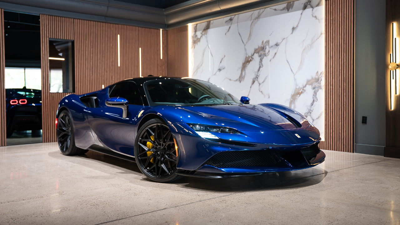 Ferrari SF90 Stradale Coupe 2023
