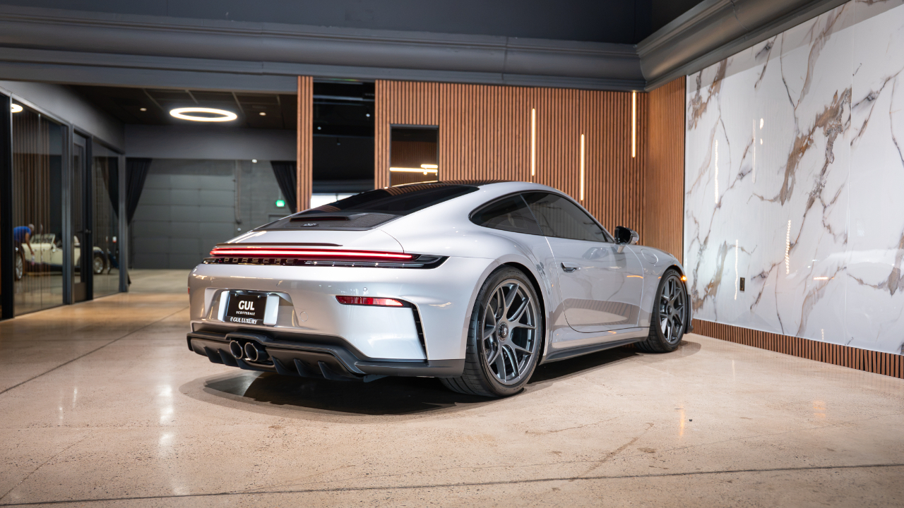 Porsche 911  2026