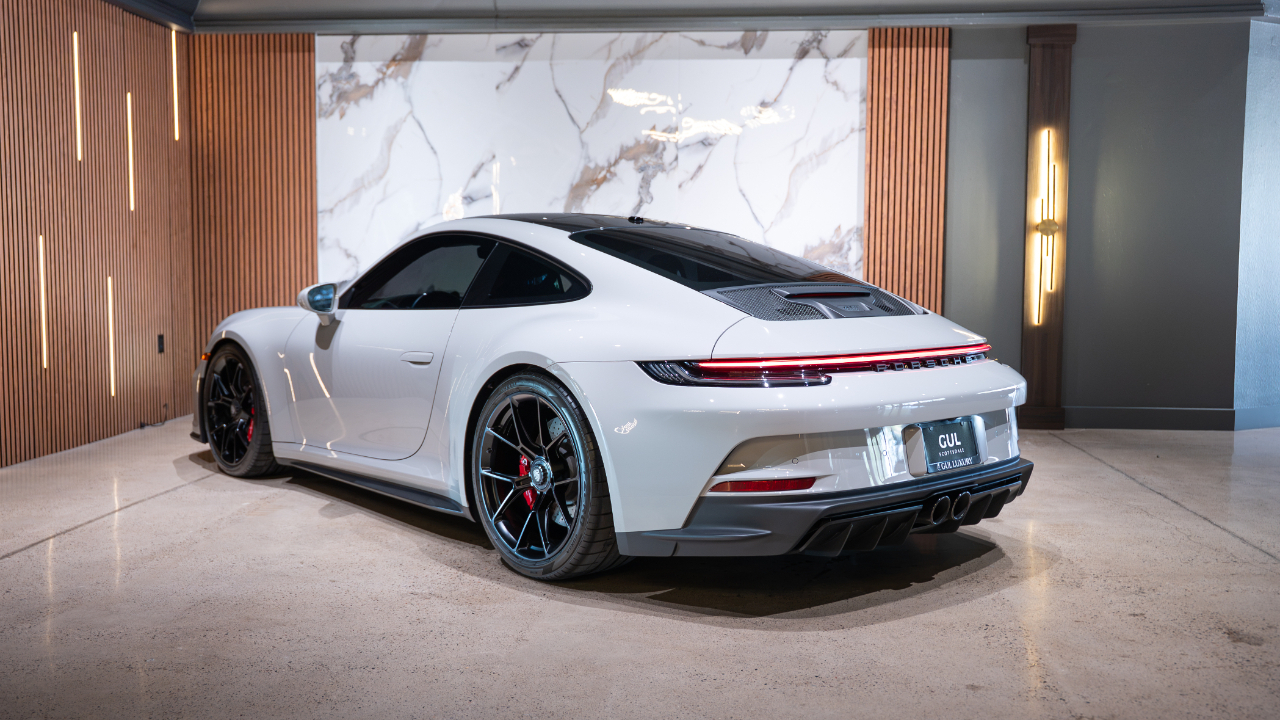 Porsche 911 GT3 Coupe w/Touring Package 2023