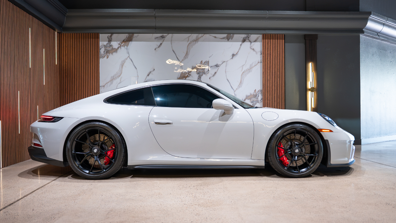 Porsche 911 GT3 Coupe w/Touring Package 2023
