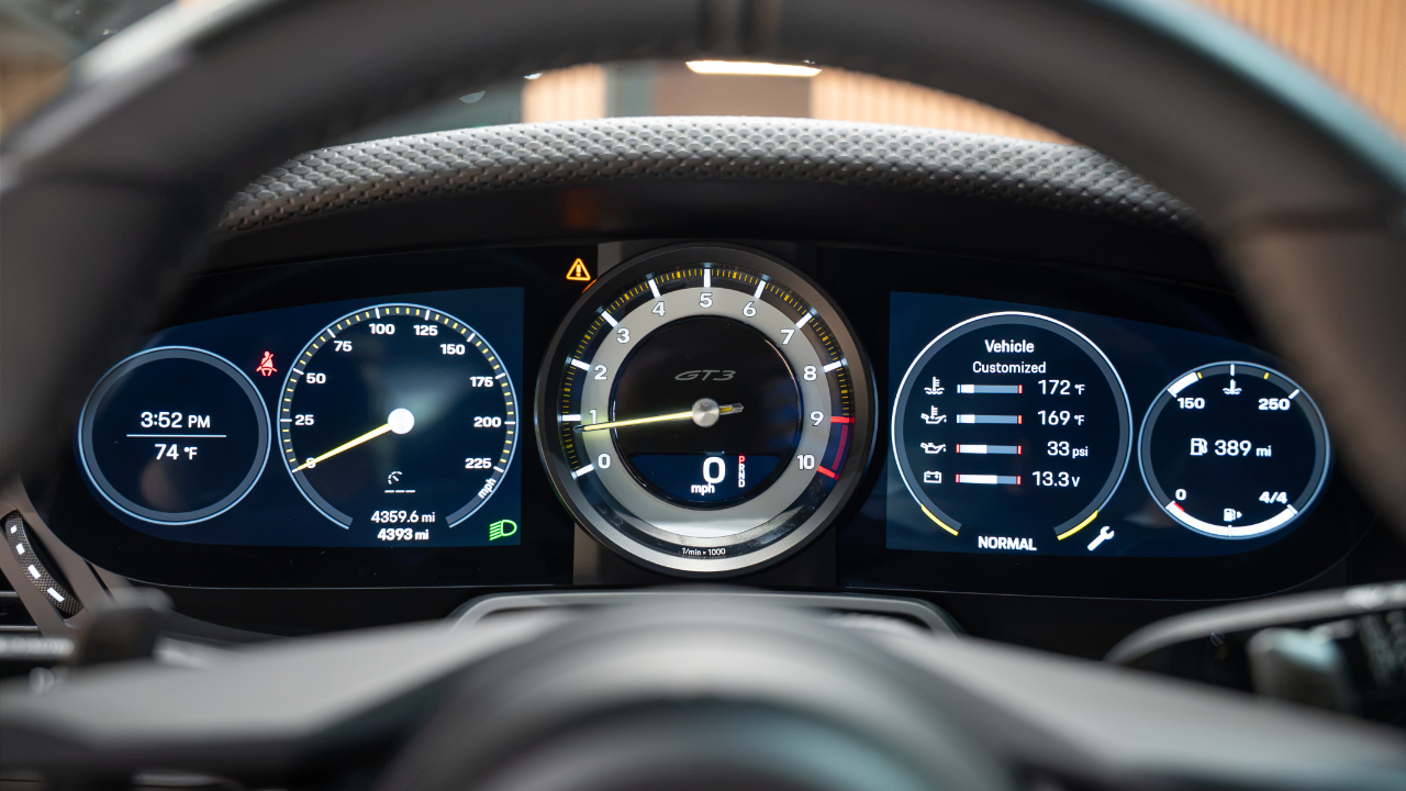 Porsche 911 GT3 Coupe w/Touring Package 2023