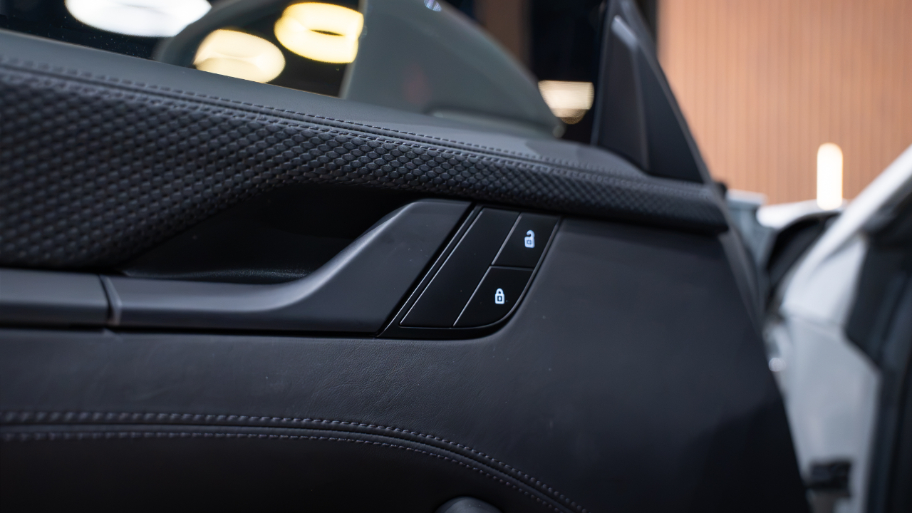 Porsche 911 GT3 Coupe w/Touring Package 2023