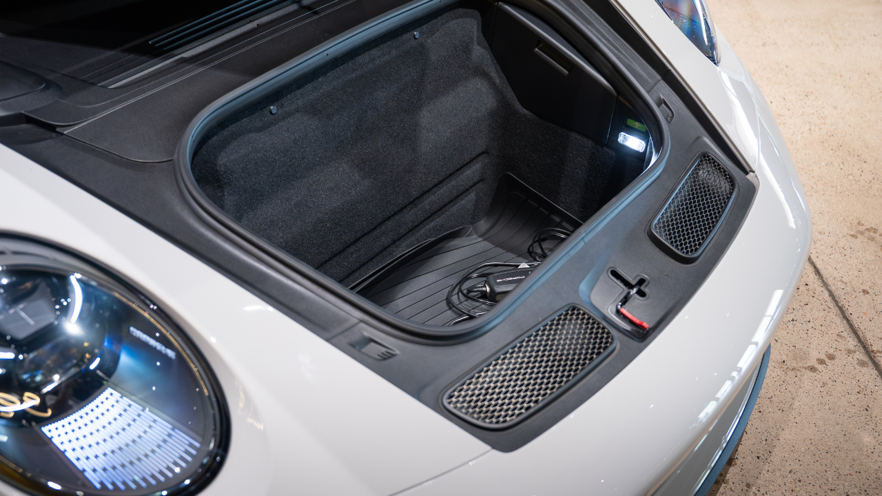 Porsche 911 GT3 Coupe w/Touring Package 2023
