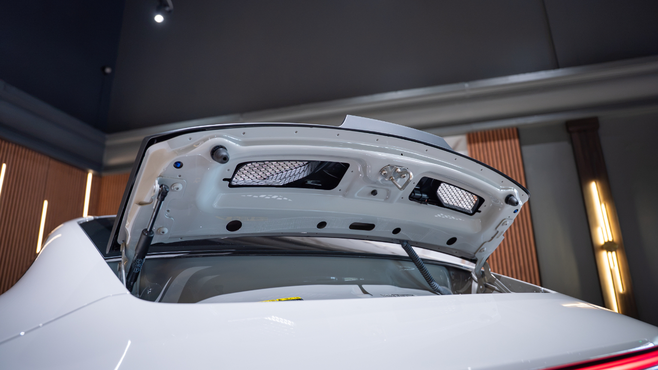 Porsche 911 GT3 Coupe w/Touring Package 2023