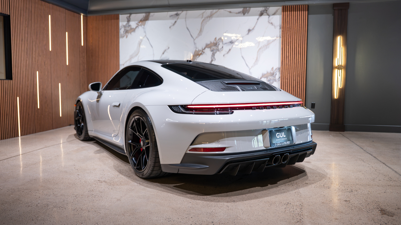 Porsche 911 GT3 Coupe w/Touring Package 2023