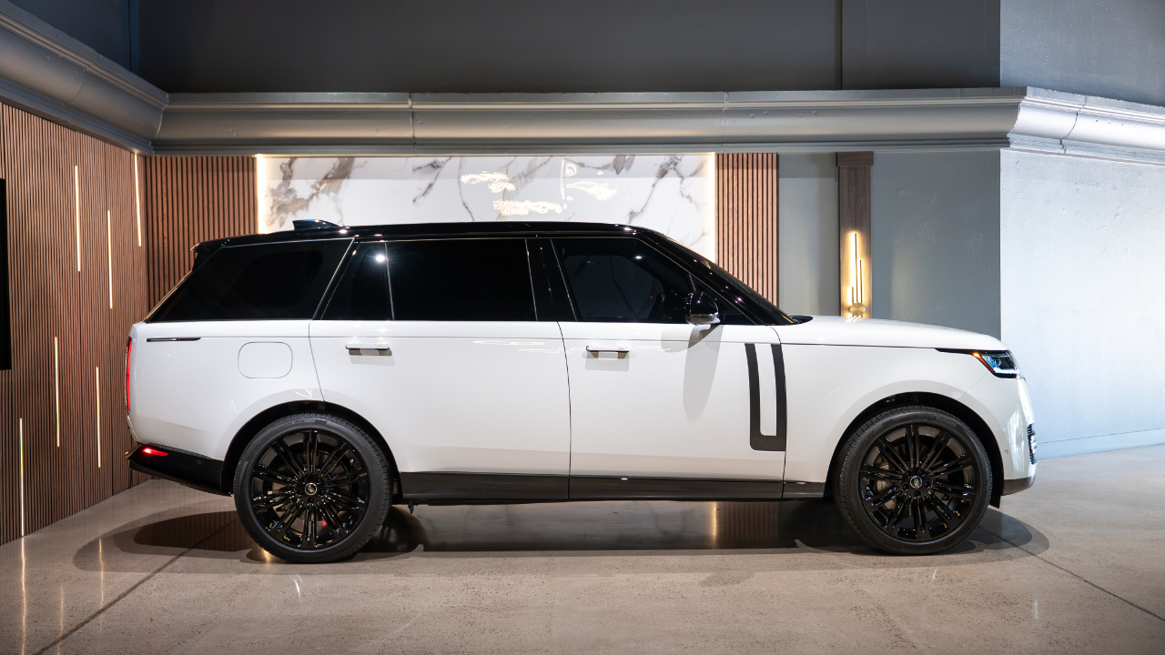 Land Rover Range Rover P530 SE LWB 7 Seat 2025