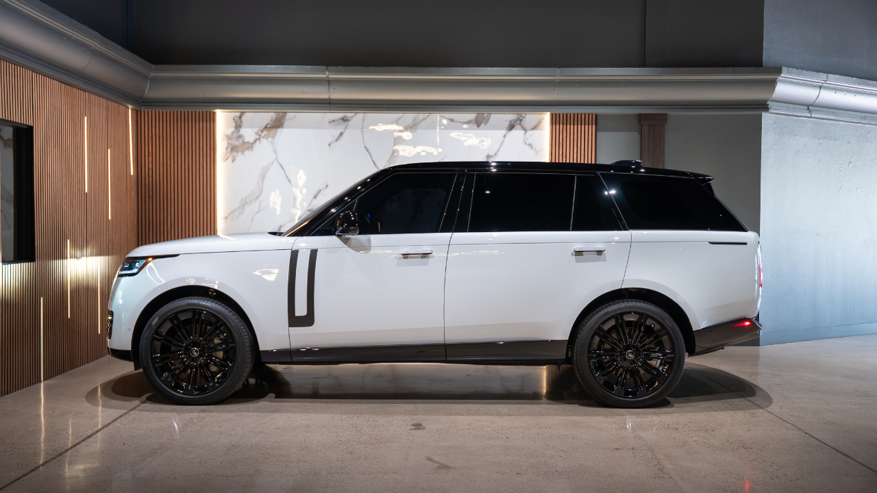 Land Rover Range Rover P530 SE LWB 7 Seat 2025