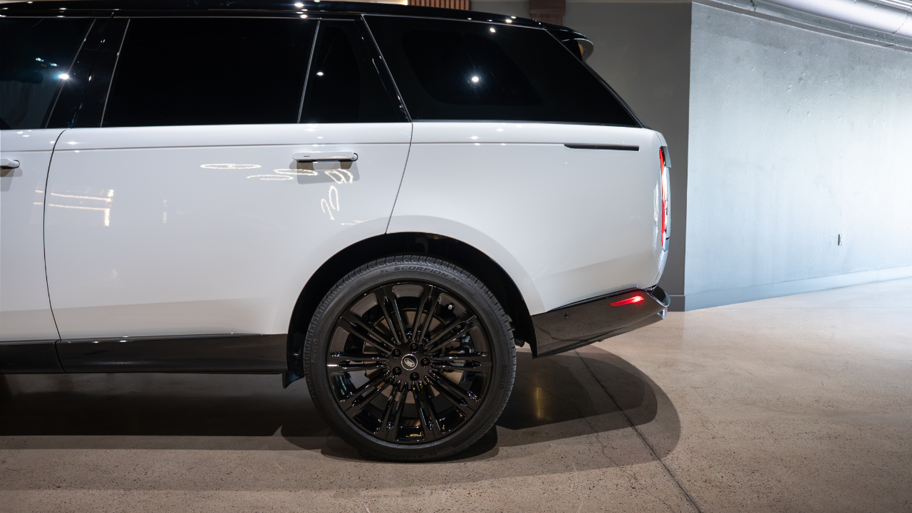 Land Rover Range Rover P530 SE LWB 7 Seat 2025