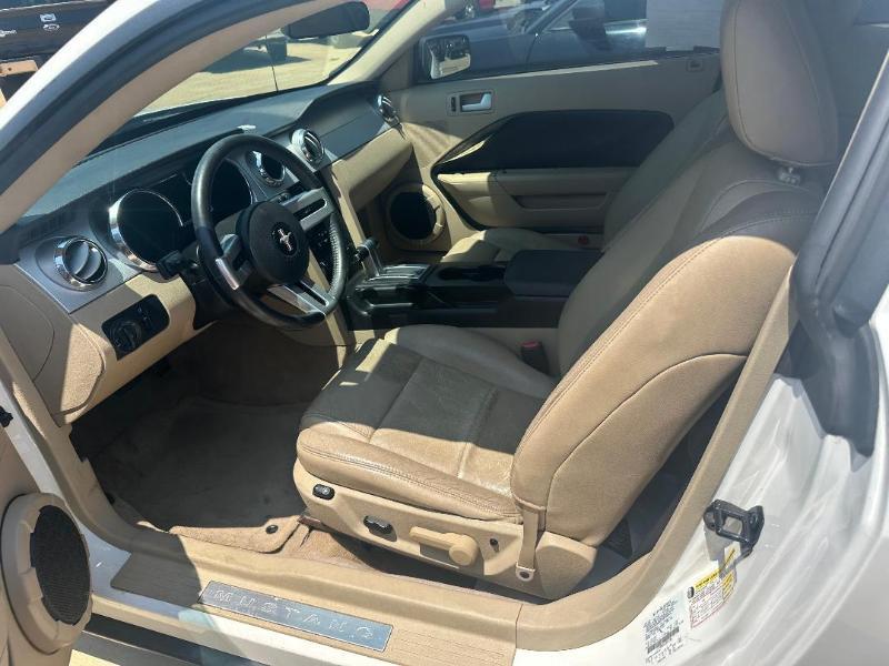 2006 Ford Mustang Standard - Photo 6