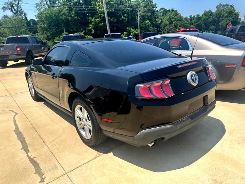 Ford Mustang  2011 Ford Mustang  2011