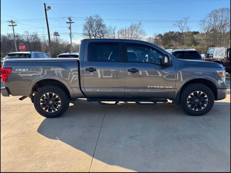 2019 Nissan Titan SV
