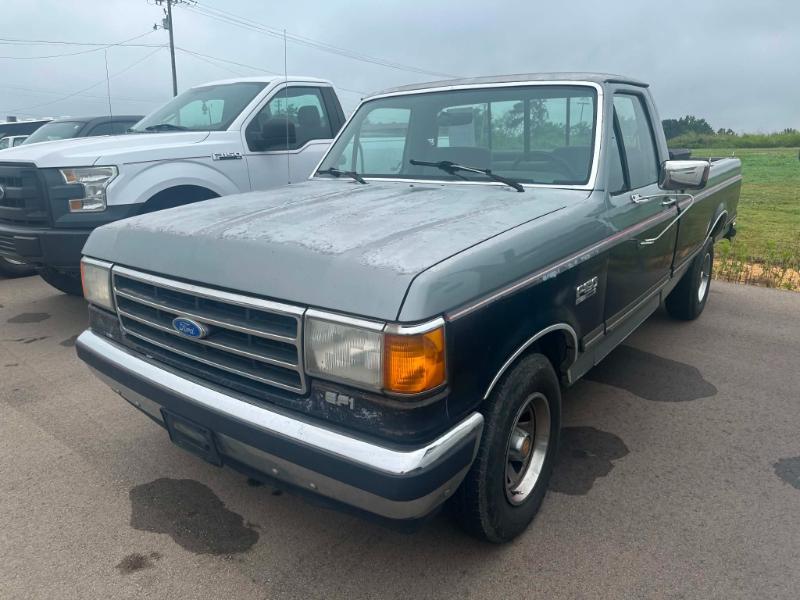 Ford F-150  1990