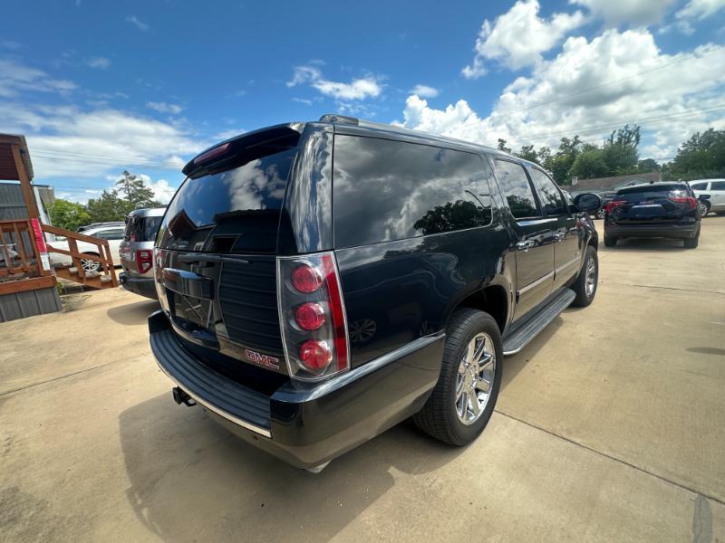 GMC Yukon Denali  2013