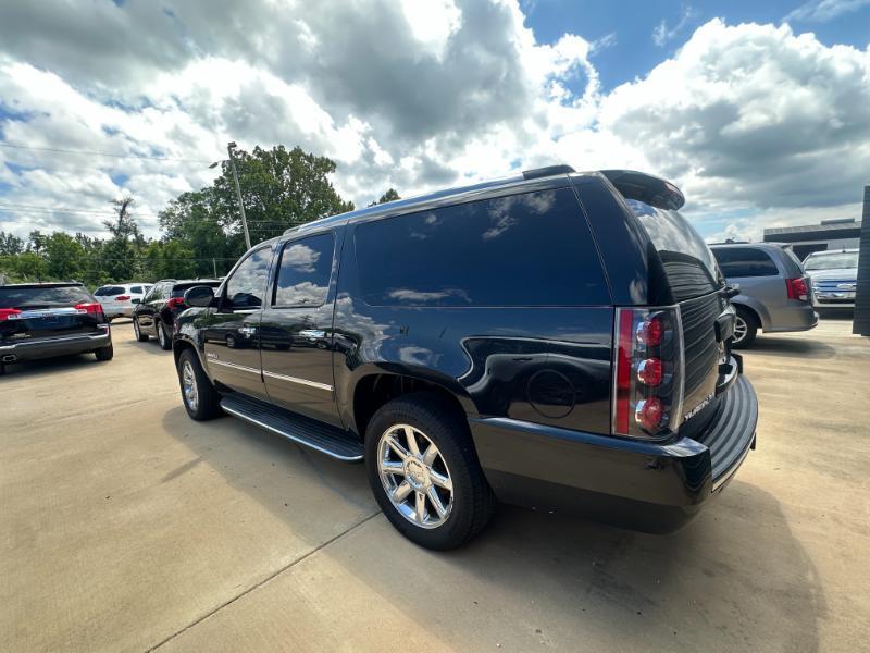 GMC Yukon Denali  2013