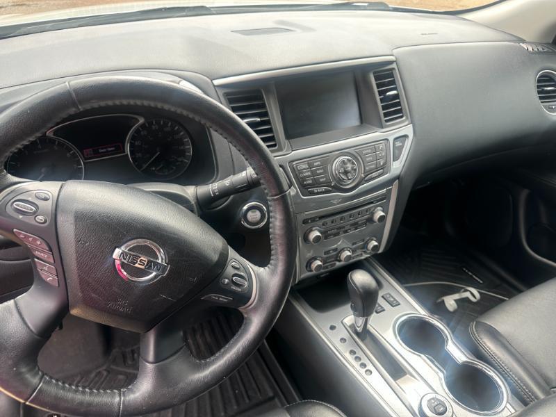 Nissan Pathfinder SL 4WD 2020