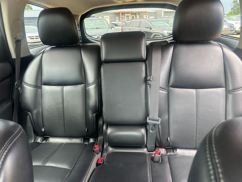 Nissan Pathfinder SL 4WD 2020
