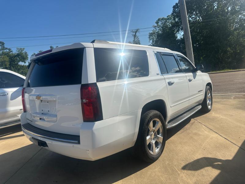 Chevrolet Suburban  2016