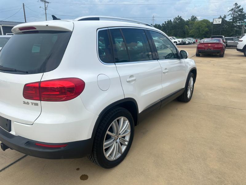 Volkswagen Tiguan  2012